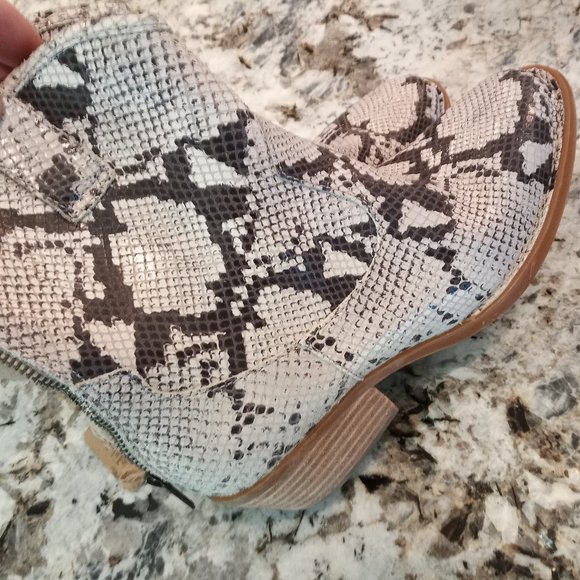 Born Wynd Snake Print Leather Ankle Western Bootie - Picture 8 of 8